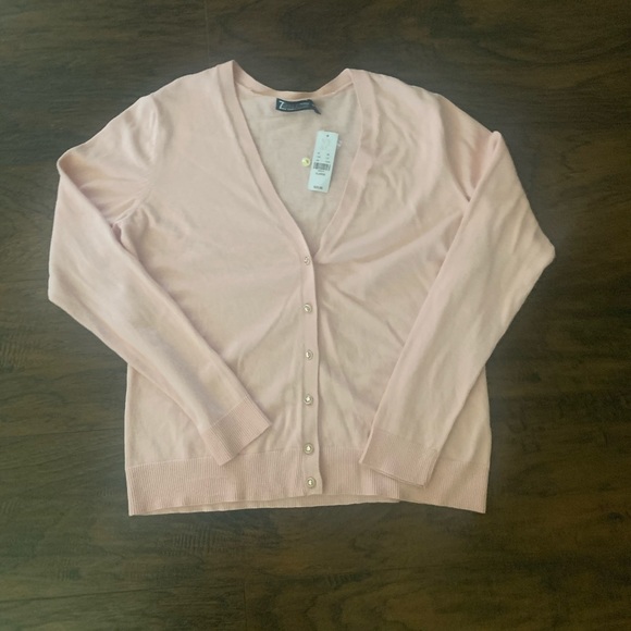 Sweater - Picture 1 of 3